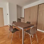 Apartahotel Piazza Lira Schio