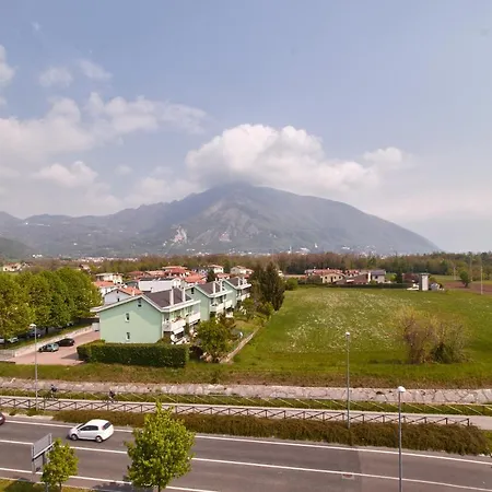 Piazza Lira