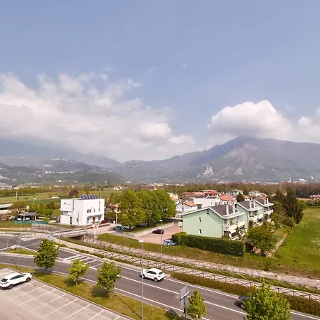 Piazza Lira Apartahotel 3*