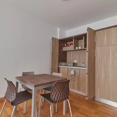 아파트호텔 Piazza Lira 스키오