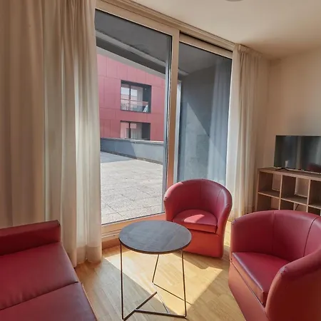 Piazza Lira Apartahotel 3*