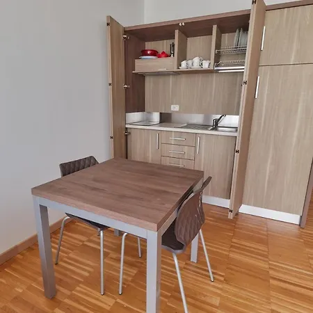 Hotel apartamentowy Piazza Lira 3*