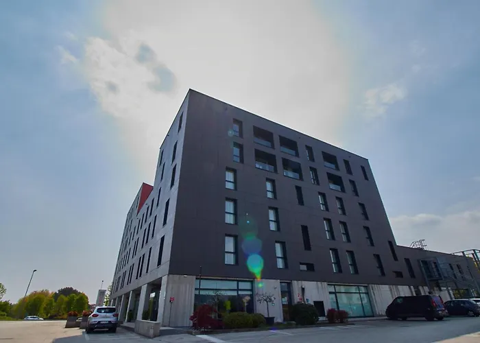 Piazza Lira Hotel apartamentowy 3*