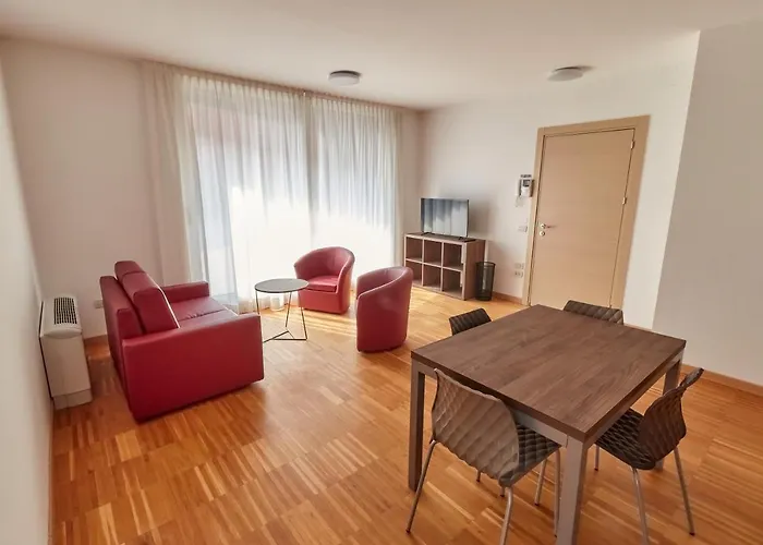 Apartahotel Piazza Lira